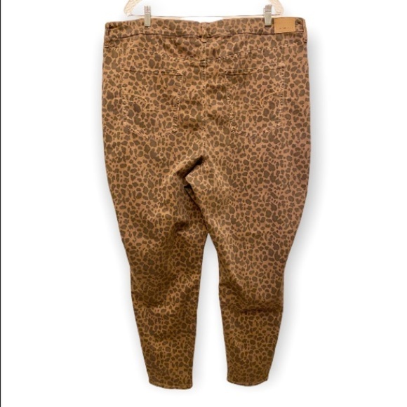 American Eagle Super High Rise Jeggings, Curvy Stretch Leopard Cheetah Plus 24 - Picture 3 of 12